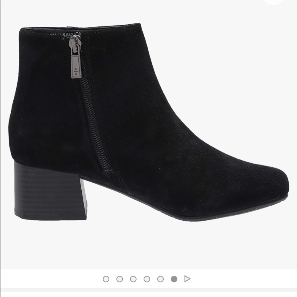 KENNETH COLE REACTION Suede booties